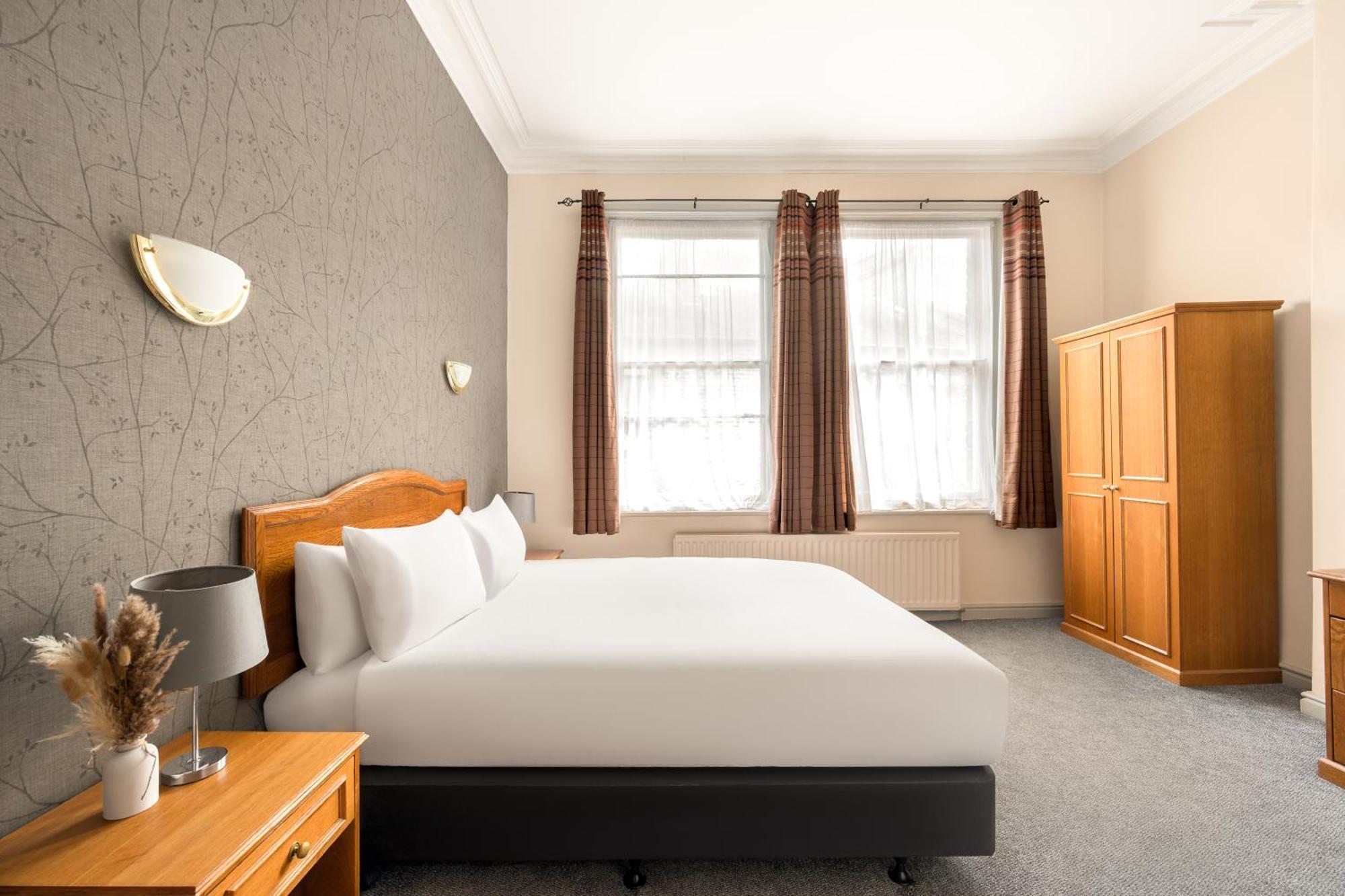 The County Hotel Карлайл Экстерьер фото