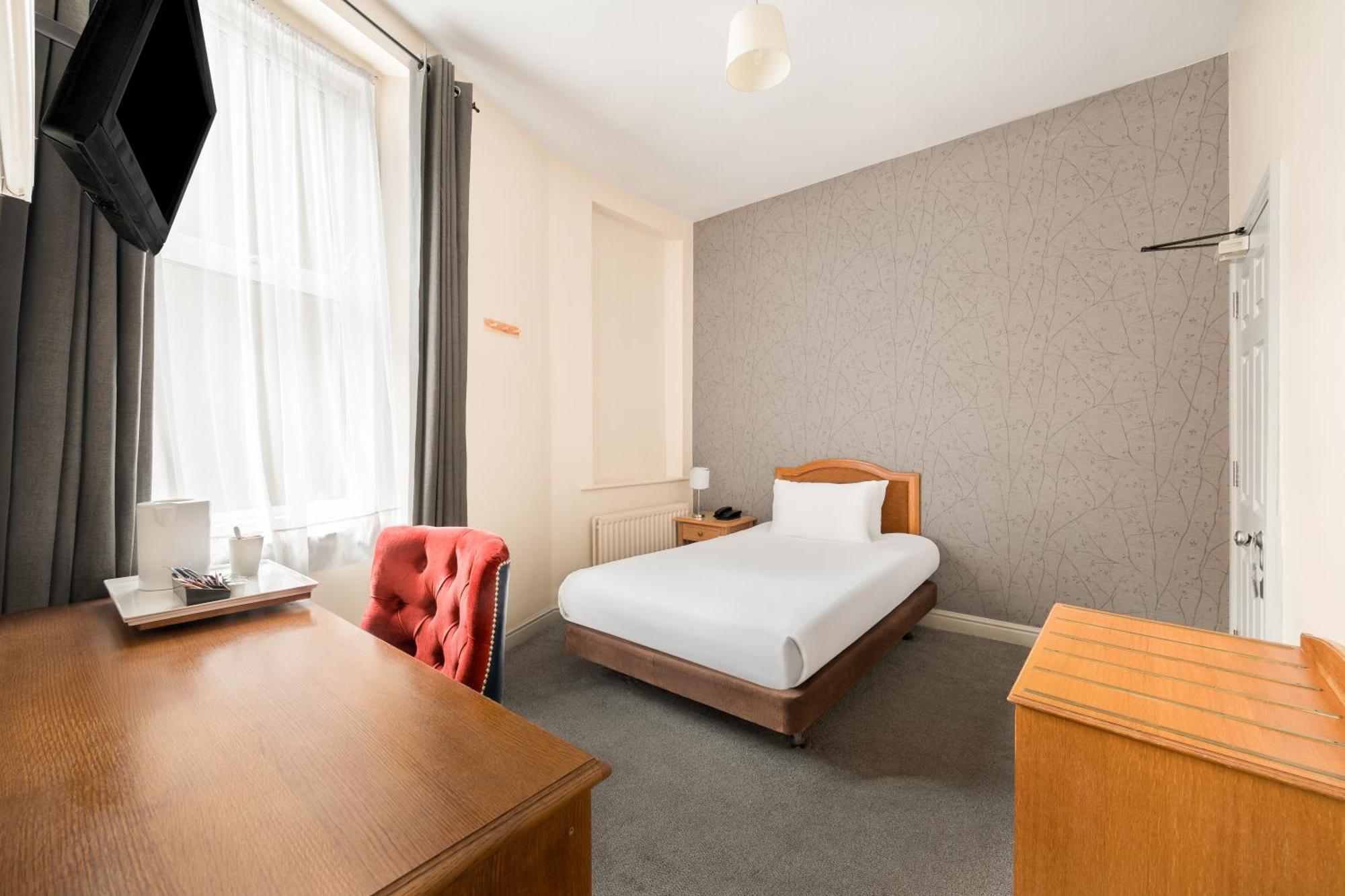 The County Hotel Карлайл Экстерьер фото